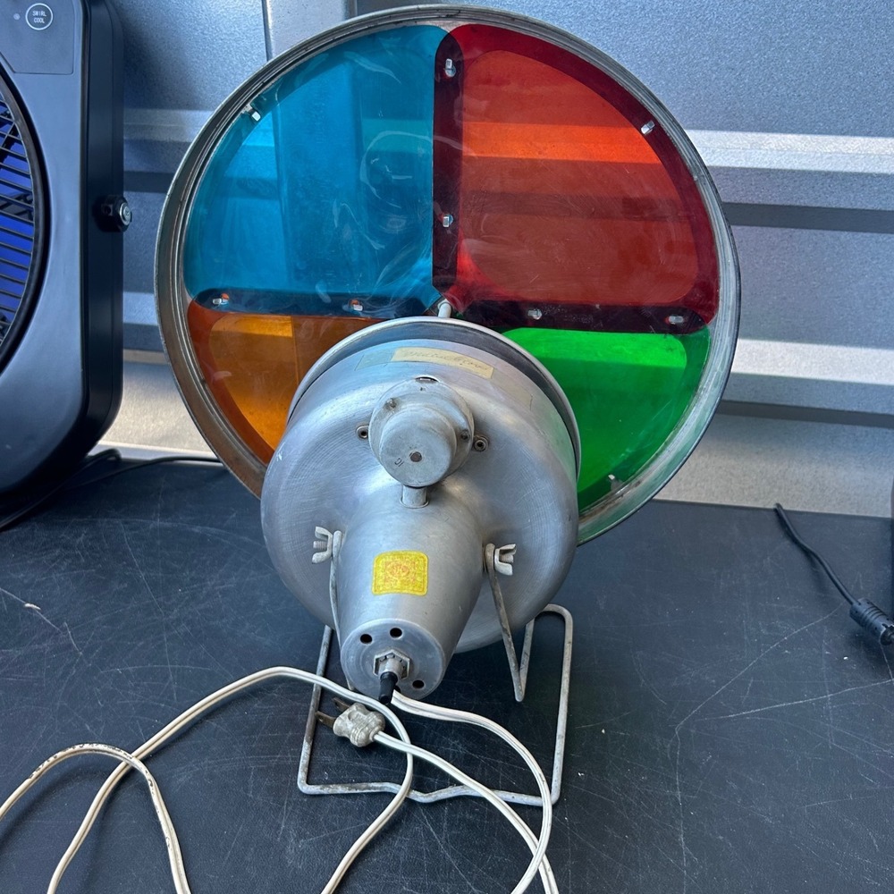 Vintage Motorized Rotating Color Wheel Christmas Tree Light MCM 4 Color - Picture 5 of 16